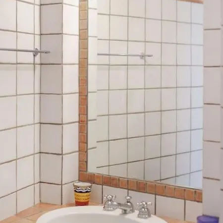 La Piccola, Daire Capri